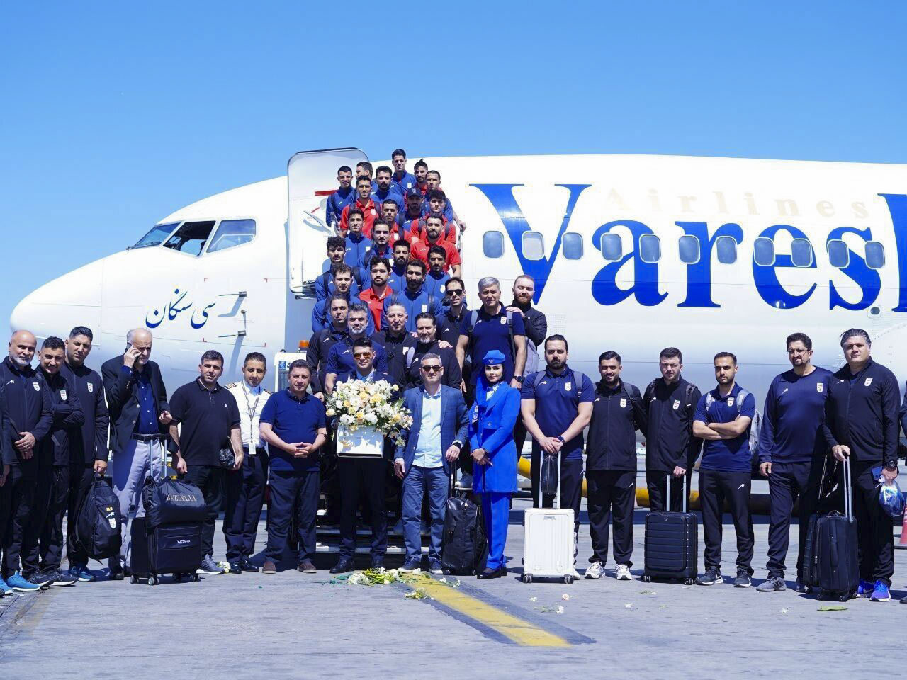 TEHERÁN, 18/05/2026.- Imagen difundida este lunes por la agencia de noticias iraní IRNA que muestra a la selección nacional de fútbol de Irán antes de partir hacia Turquía, donde realizará una concentración de preparación para su participación en el Mundial 2026, que comienza el 11 de junio. EFE/ Agencia De Noticias Irna  - SOLO USO EDITORIAL/SOLO DISPONIBLE PARA ILUSTRAR LA NOTICIA QUE ACOMPAÑA (CRÉDITO OBLIGATORIO) -
