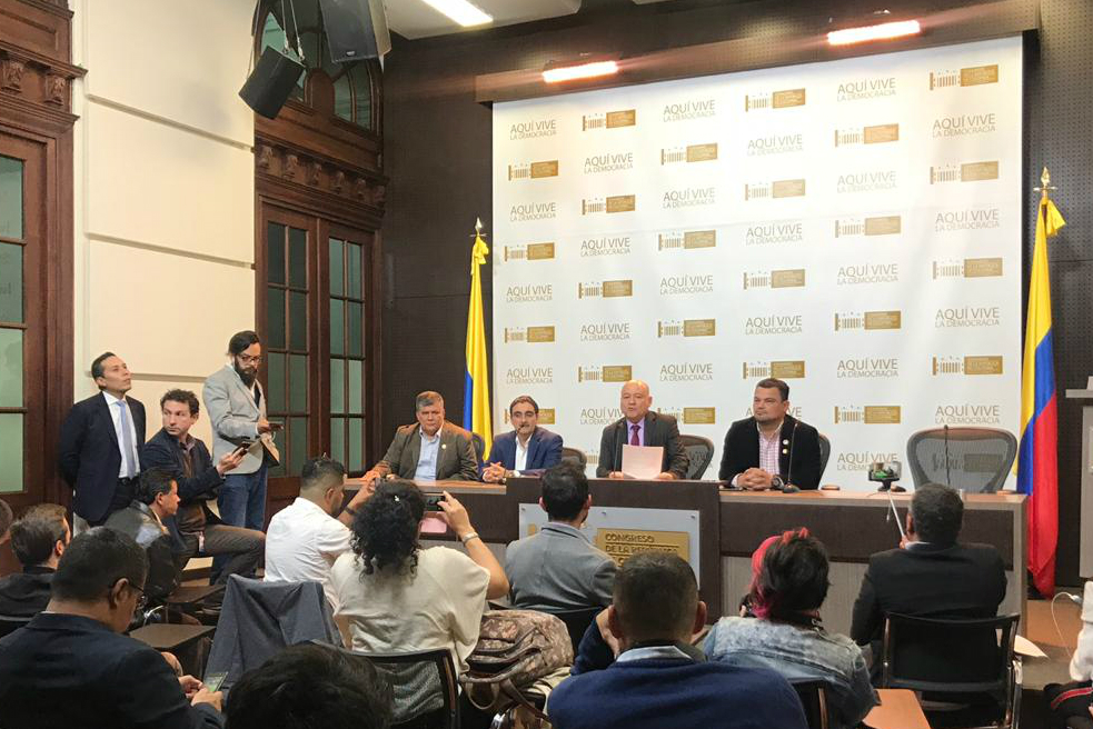 “Iván Márquez y el ‘Paisa’ no han abandonado el Acuerdo de Paz”: FARC