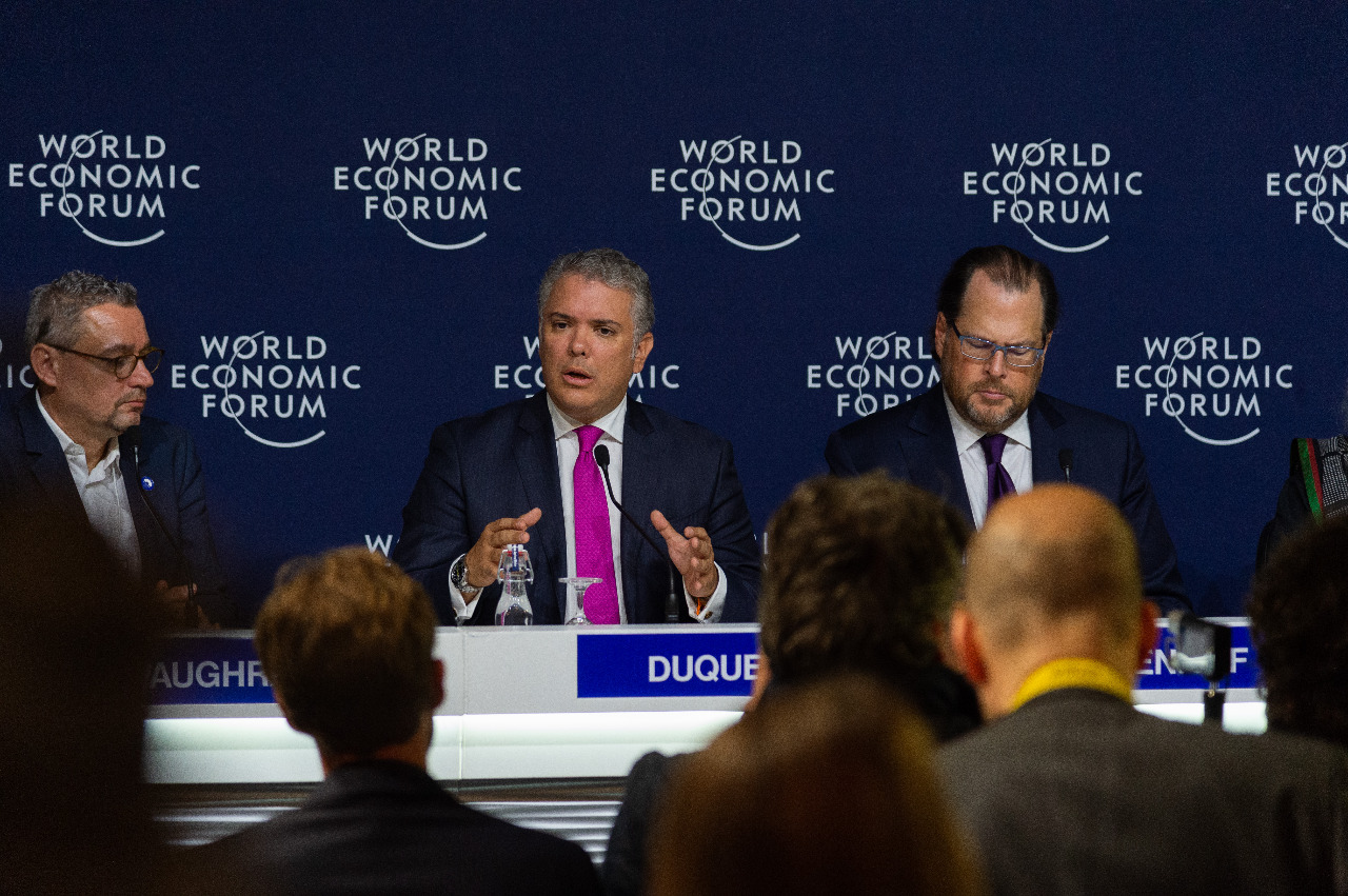 Duque se compromete a sembrar 180 millones de árboles