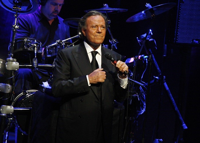 Julio Iglesias, a juicio por demanda de paternidad de Javier Sánchez Santos