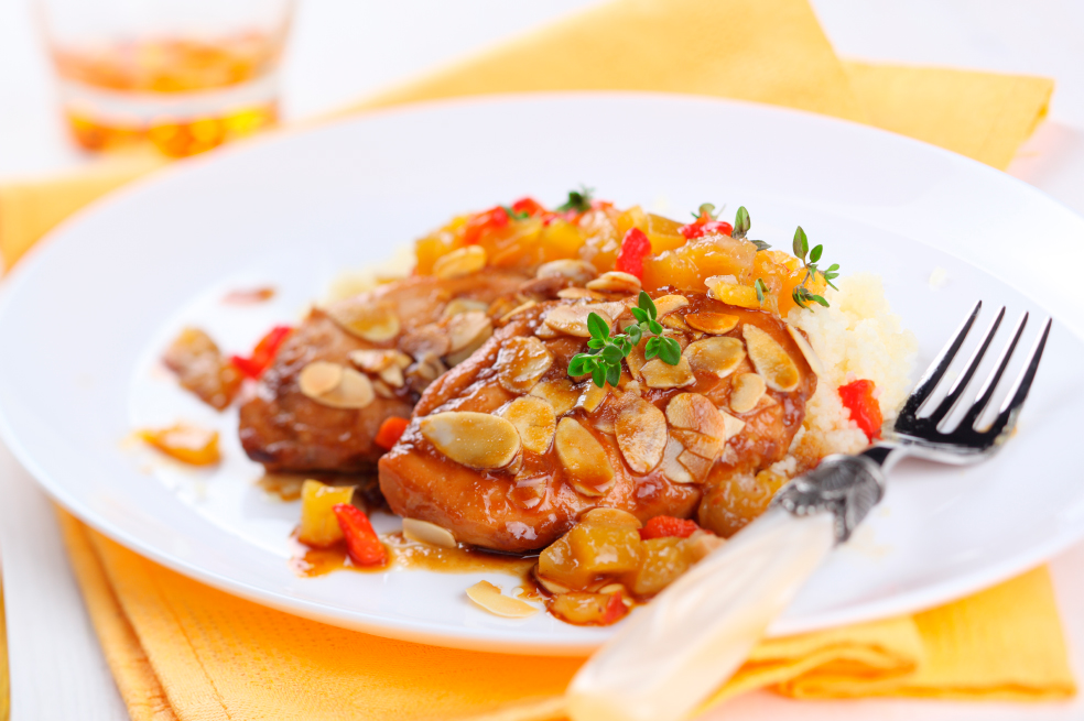 Pollo con almendras: prepara esta receta china en casa