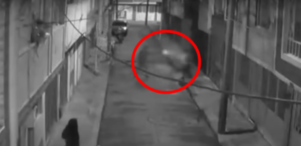 A un joven le dispararon en el cuello por robarle el celular en Bogotá