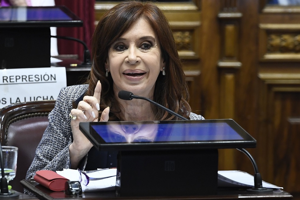 El Senado argentino autorizó unánimemente allanar residencias de Kirchner