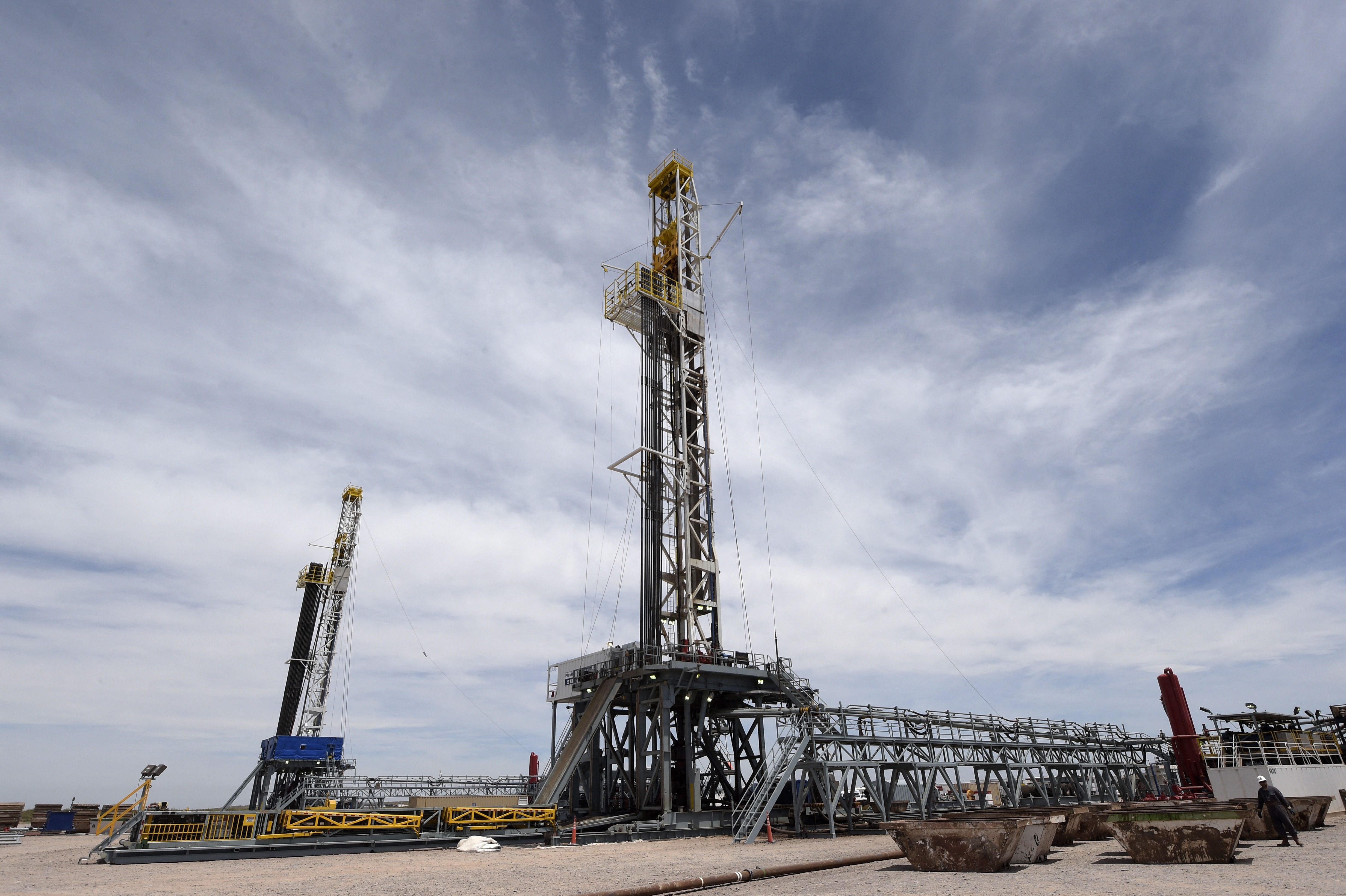 ¿Un nuevo auge petrolero en Argentina puede salvar su economía?