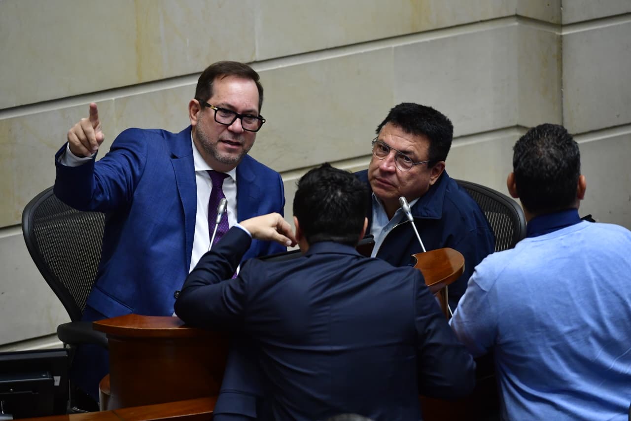 Congreso le exigió al Gobierno profundizar protección a candidatos y otros líderes políticos