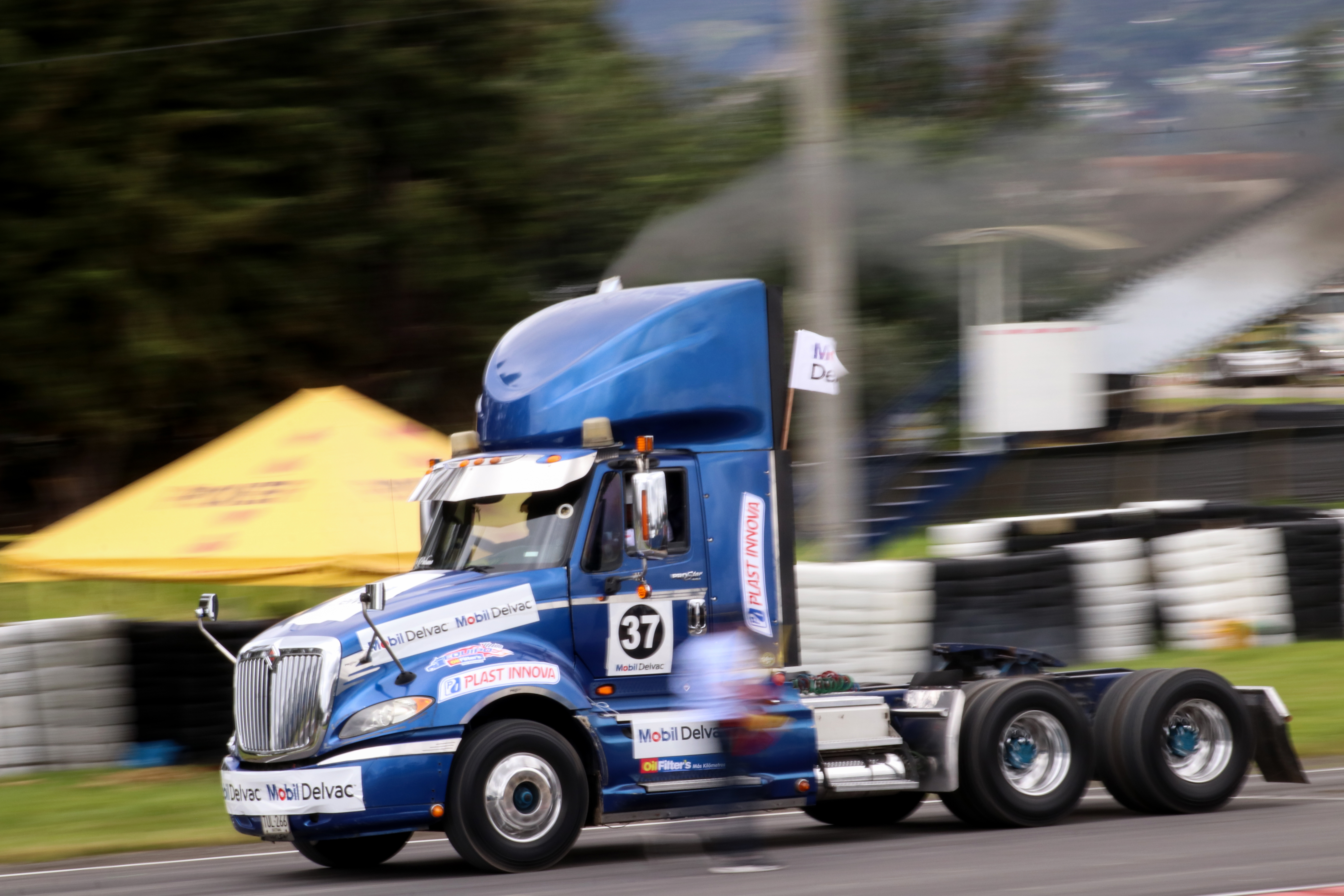 El Gran Premio Mobil Delvac vivió una jornada histórica en el Autódromo de Tocancipá