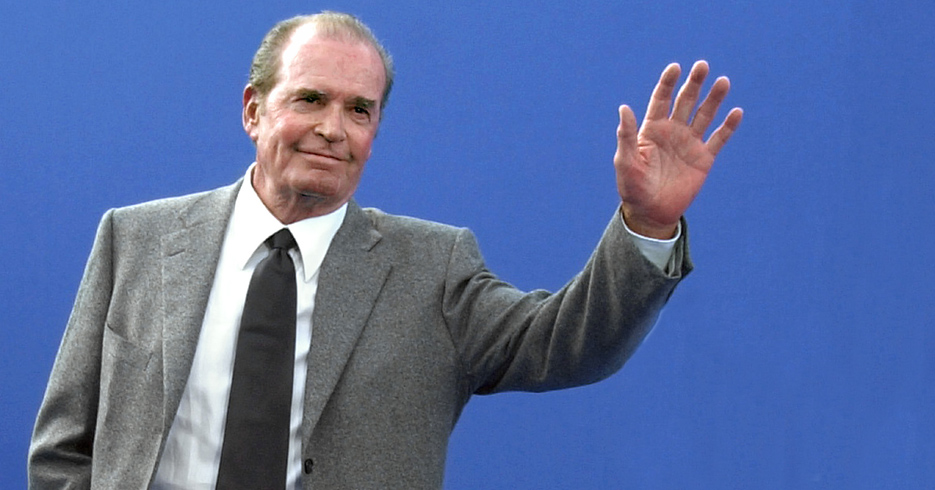 ALTERNATIVE CROP
(FILES)-- A file photo taken on September 2, 2000 shows US actor James Garner waving to the press during the 26th Deauville Festival of American Cinema before the screening of "Space Cowboys". James Garner, the star of the hit TV series "Maverick" and "The Rockford Files," has died at the age of 86, celebrity website TMZ reported on July 20, 2014. No cause of death was given. Garner made his name on television as the wry, laid-back professional gambler and gun slinger Bret Maverick in the 1957-1960 cowboy series that included guest appearances by Hollywood stars such as Clint Eastwood and Roger Moore. AFP PHOTO / MYCHELE DANIAU