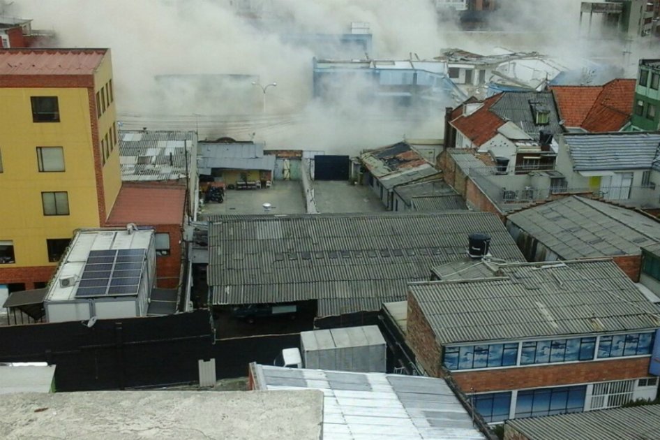 Demolidos los edificios de Defensoría del Pueblo