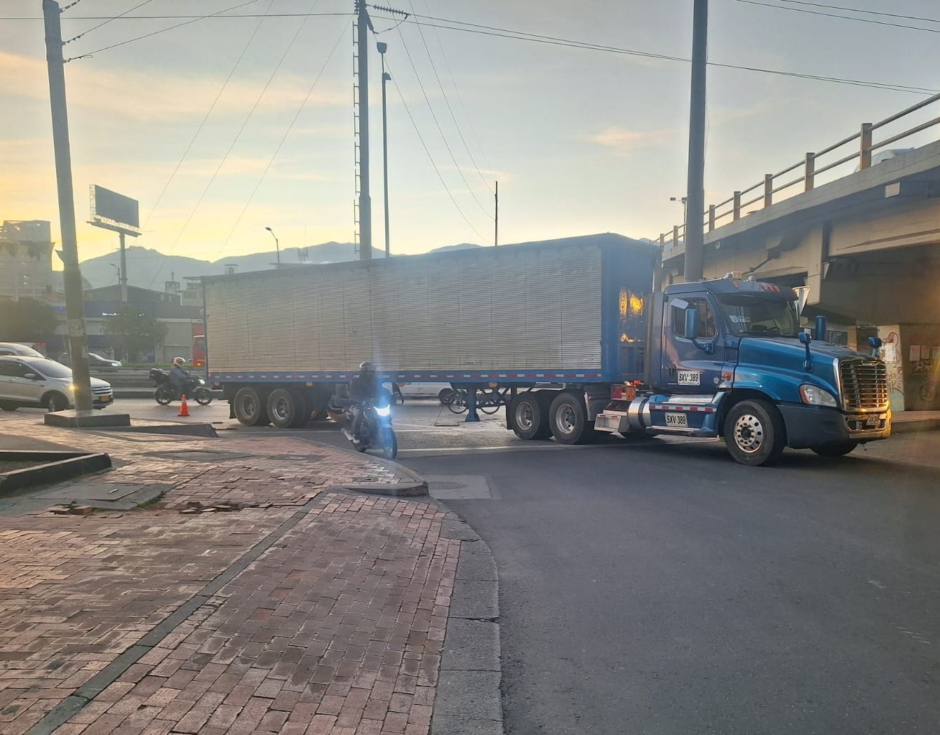 Movilidad 25 de marzo: problemas en la operación de Portal Sur por siniestro vial