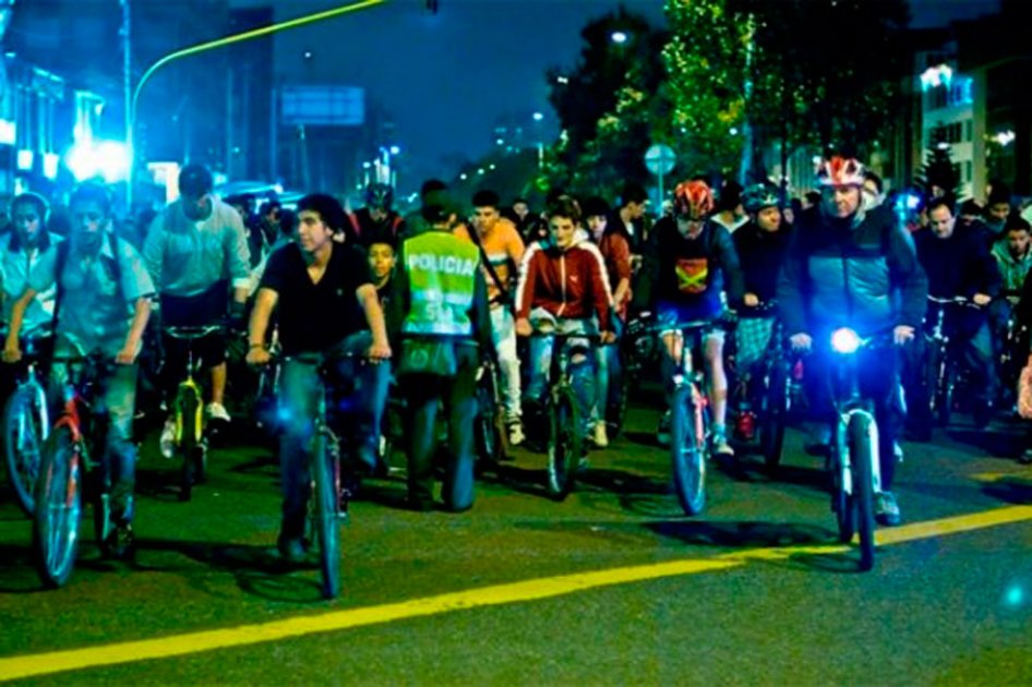 En 17 vías de Bogotá se llevará a cabo la ciclovía nocturna de este jueves