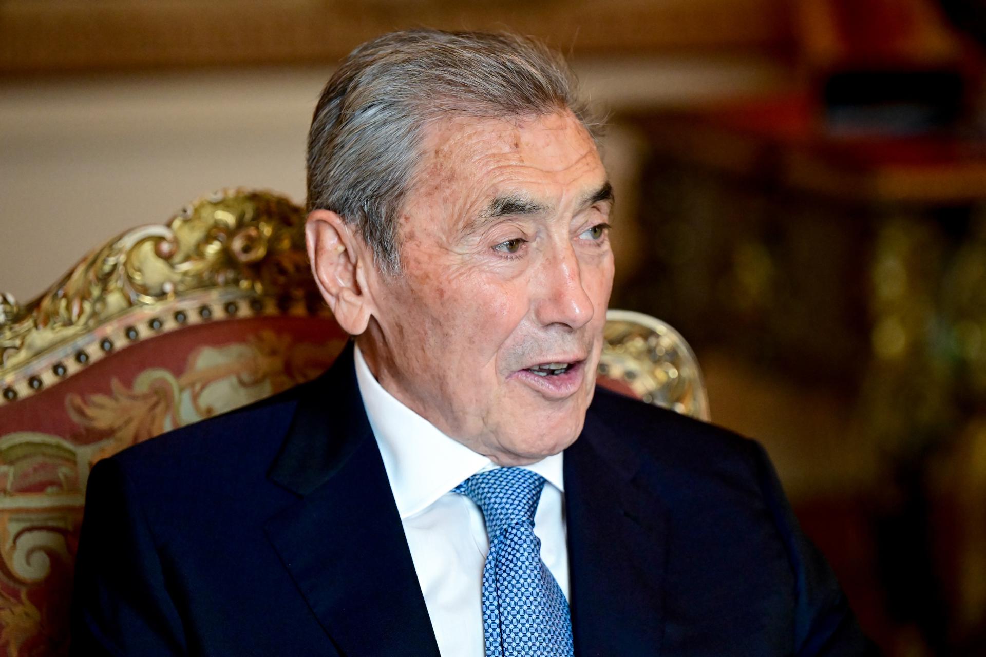Brussels (Belgium), 12/06/2025.- Baron Eddy Merckx during an audience by King Philippe of Belgium at the Castle of Laeken on the occasion of his 80th birthday, in Brussels, Belgium, 12 June 2025. (Bélgica, Bruselas) EFE/EPA/DIRK WAEM / POOL
