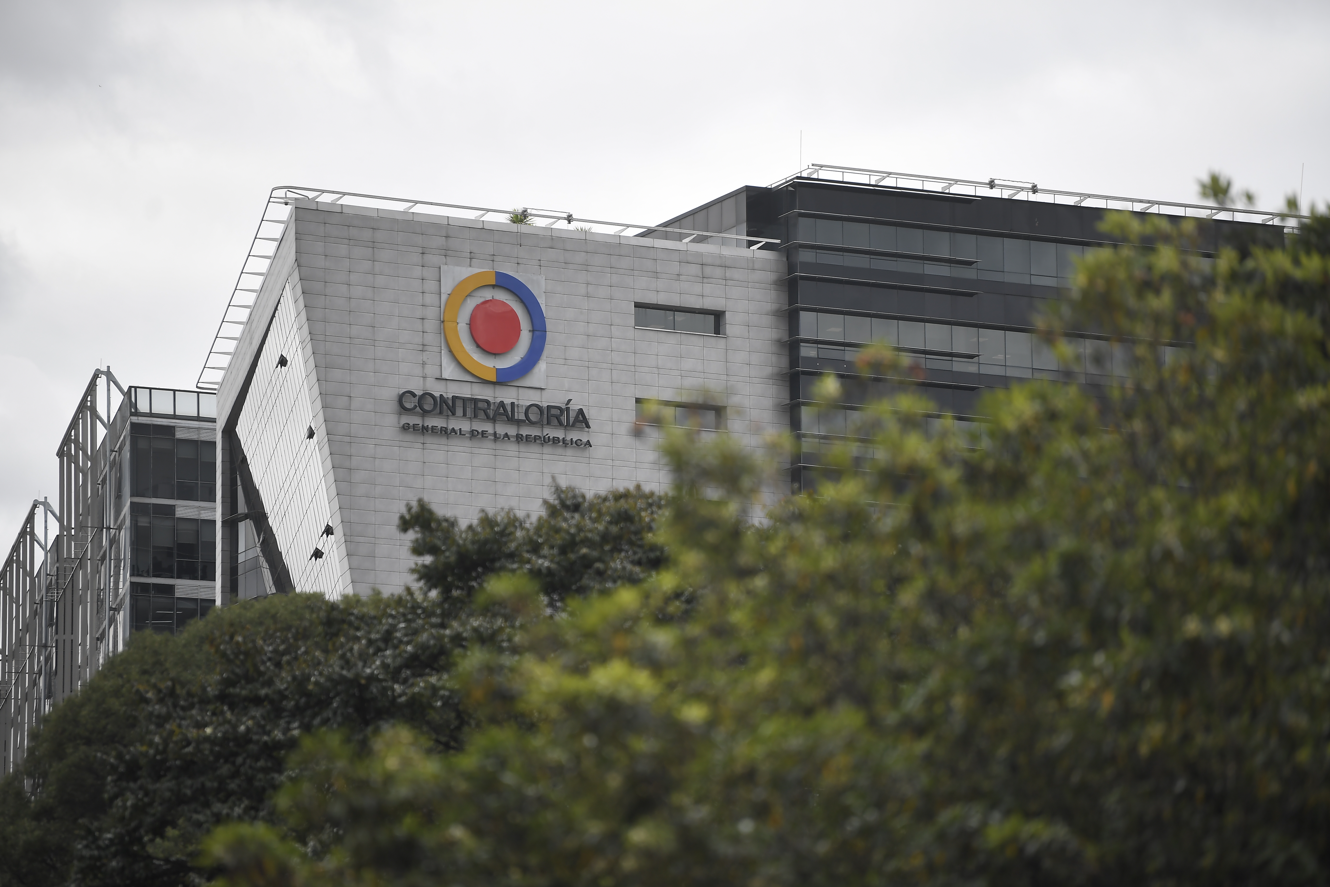 Contraloría alerta irregularidades por COP 33.009 millones en la Unidad para las Víctimas