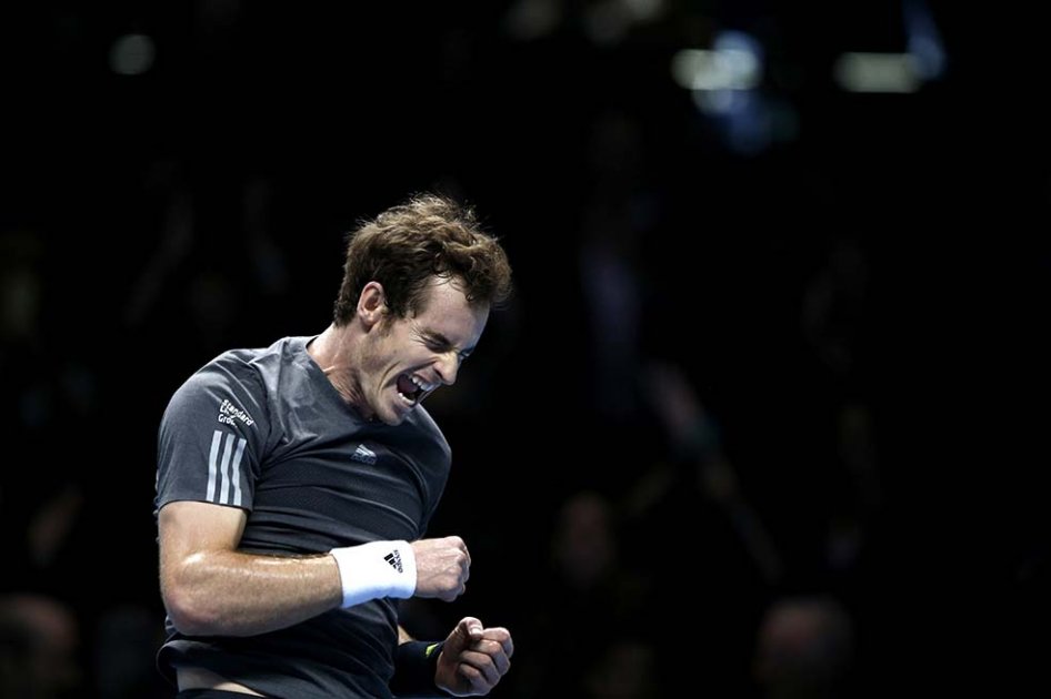 Andy Murray, tenista británico, celebra su victoria en el Torneo de Maestros ante Milos Raonic. Foto: AFP