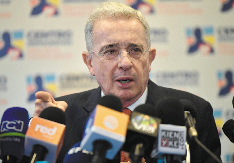 Caso Uribe: Fiscalía acepta impedimento de fiscal Salcedo y nombra nuevo encargado