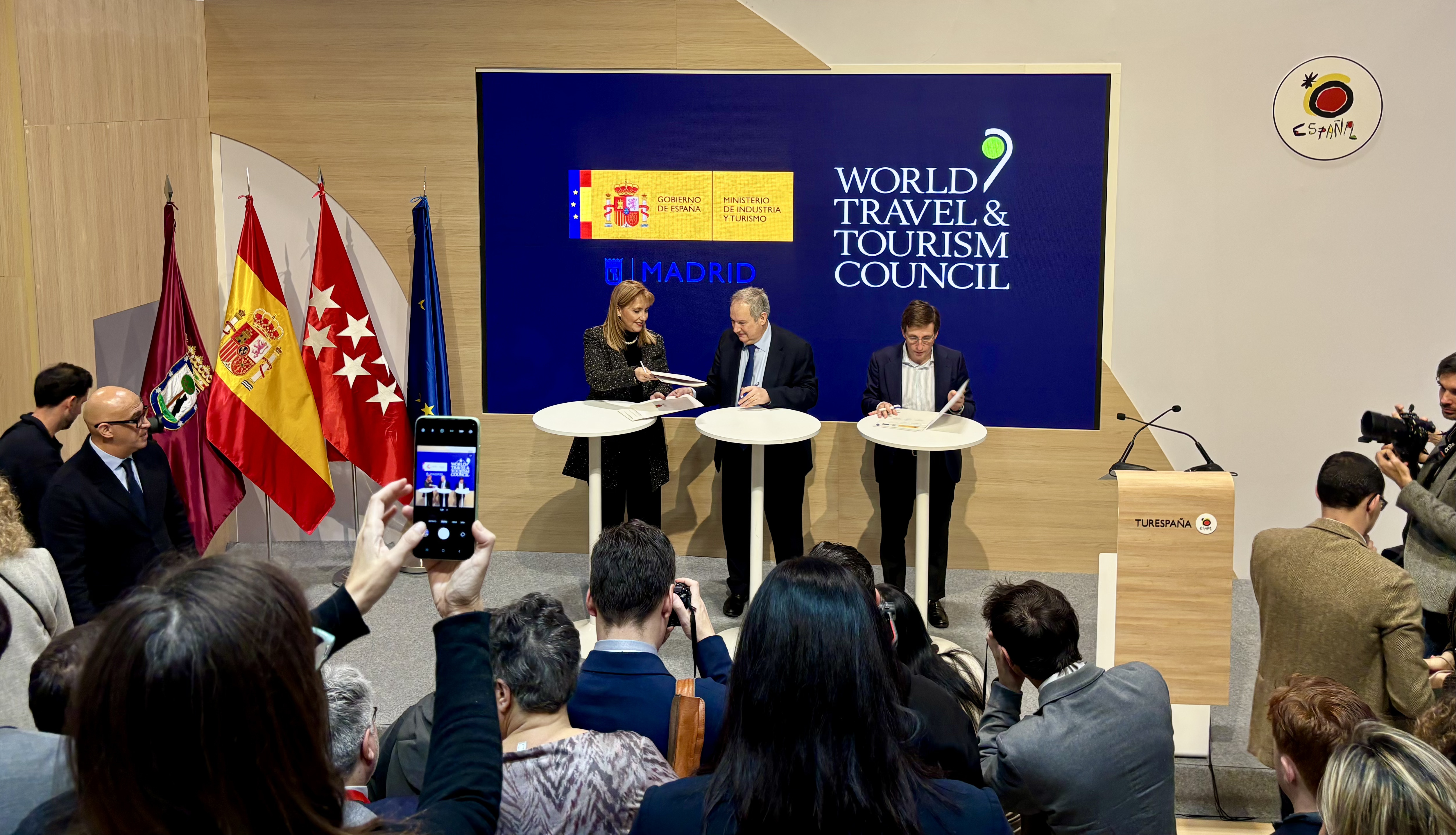 El WTTC es la organización global más relevante del sector privado de viajes y turismo, integrando a cerca de 200 líderes internacionales que representan toda la cadena de valor del sector.