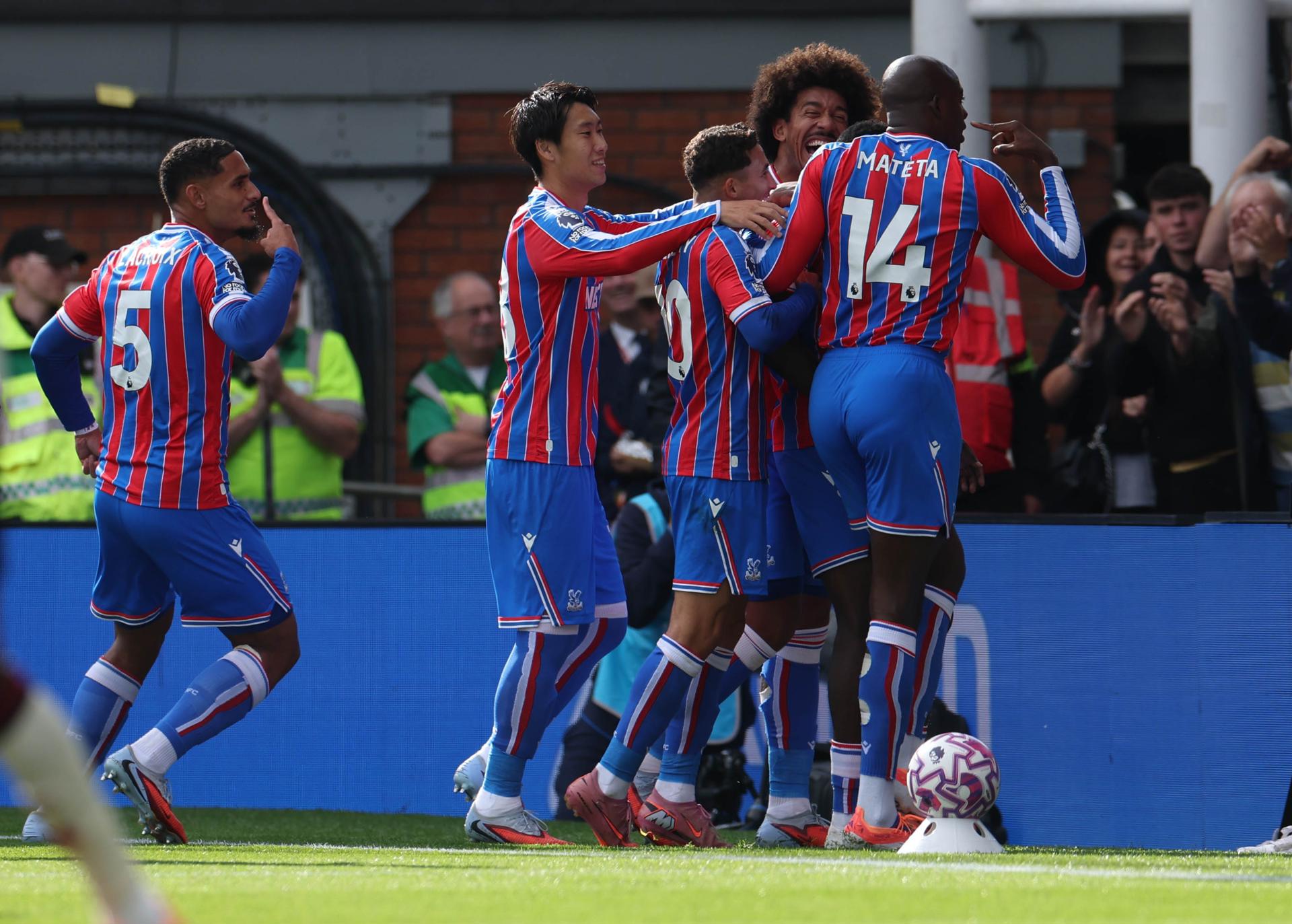 Crystal Palace terminó con el invicto del Liverpool en la última del partido