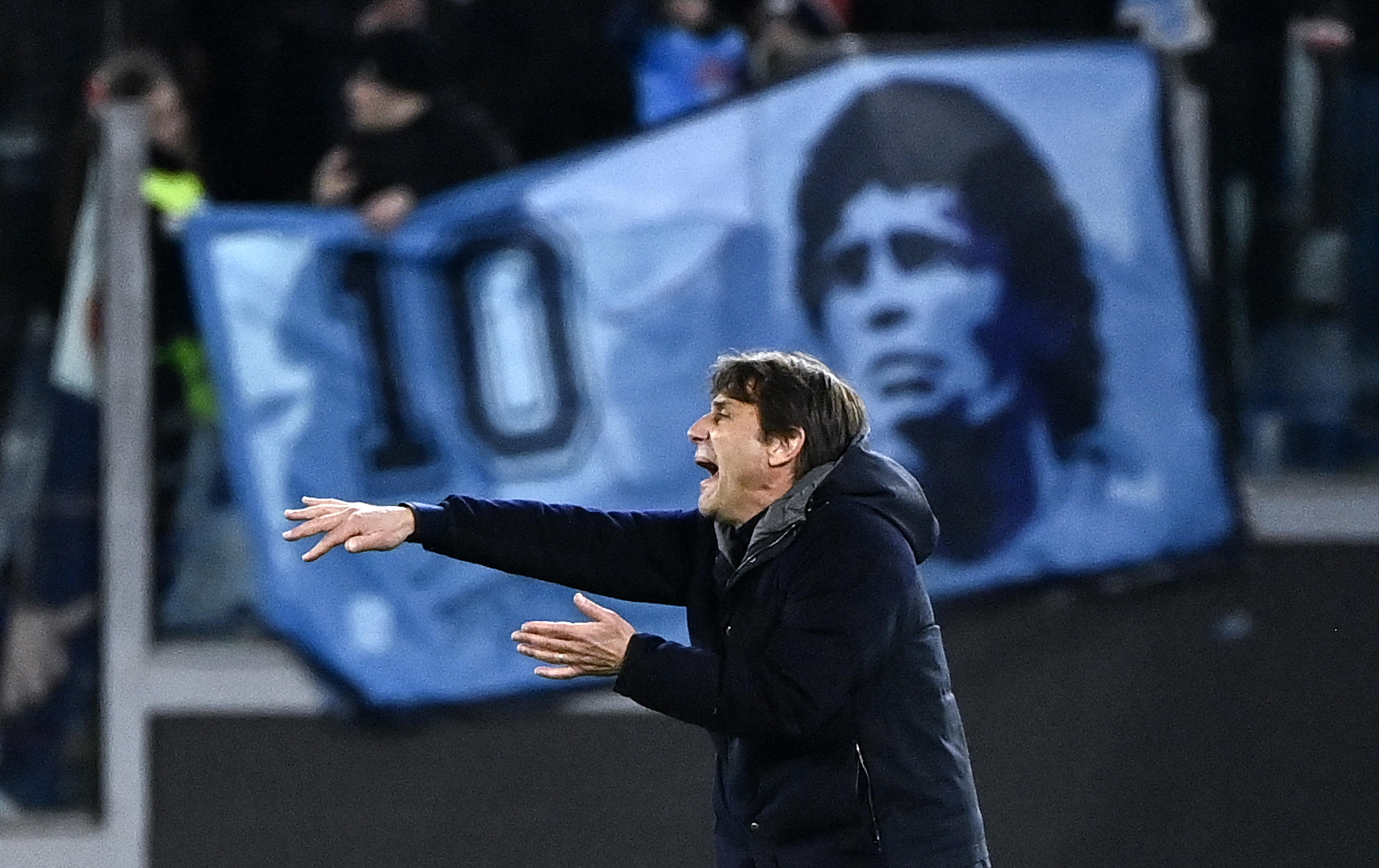 El milagro de Antonio Conte en Nápoles