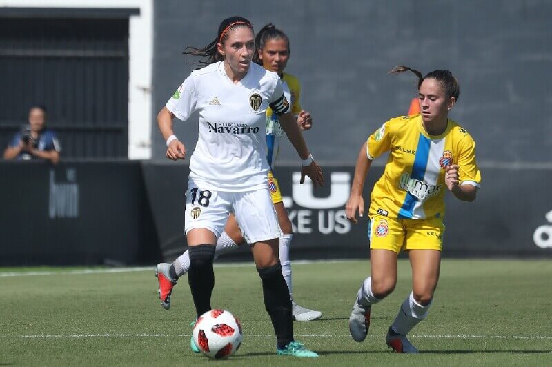 Natalia Gaitán, un futuro dedicado en ayudar a niñas con becas de fútbol