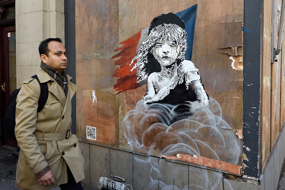 Cubren grafiti de Banksy criticando trato a los inmigrantes