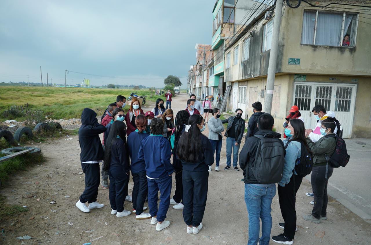 Una de las intervenciones de las autoridades se realizó en el colegio El Porvenir, de la localidad de Bosa. / Secretaría de Seguridad