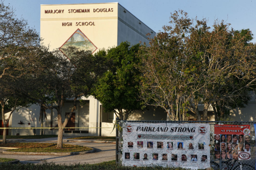 ¿Cómo volver a la escuela y procesar el duelo tras el tiroteo en Florida?