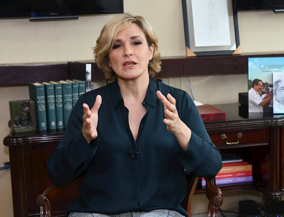 Alcaldesa de Guayaquil, ciudad desbordada por coronavirus: «Estamos solos»