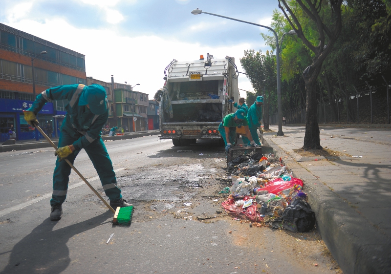 Análisis: Deficiencias en el PGIRS tienen a Bogotá llena de basura