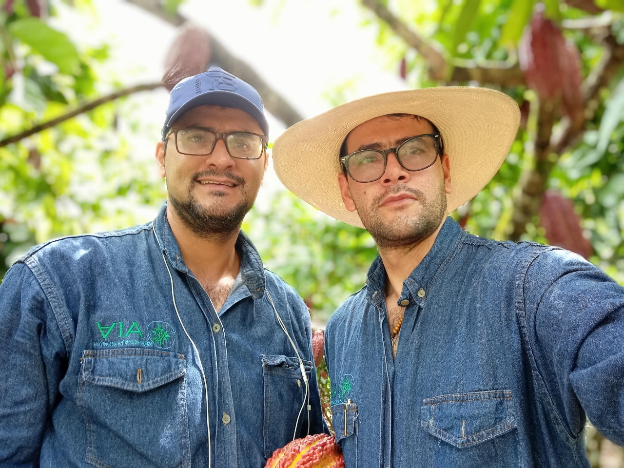 Él creó productos derivados del cacao que transforman el campo colombiano