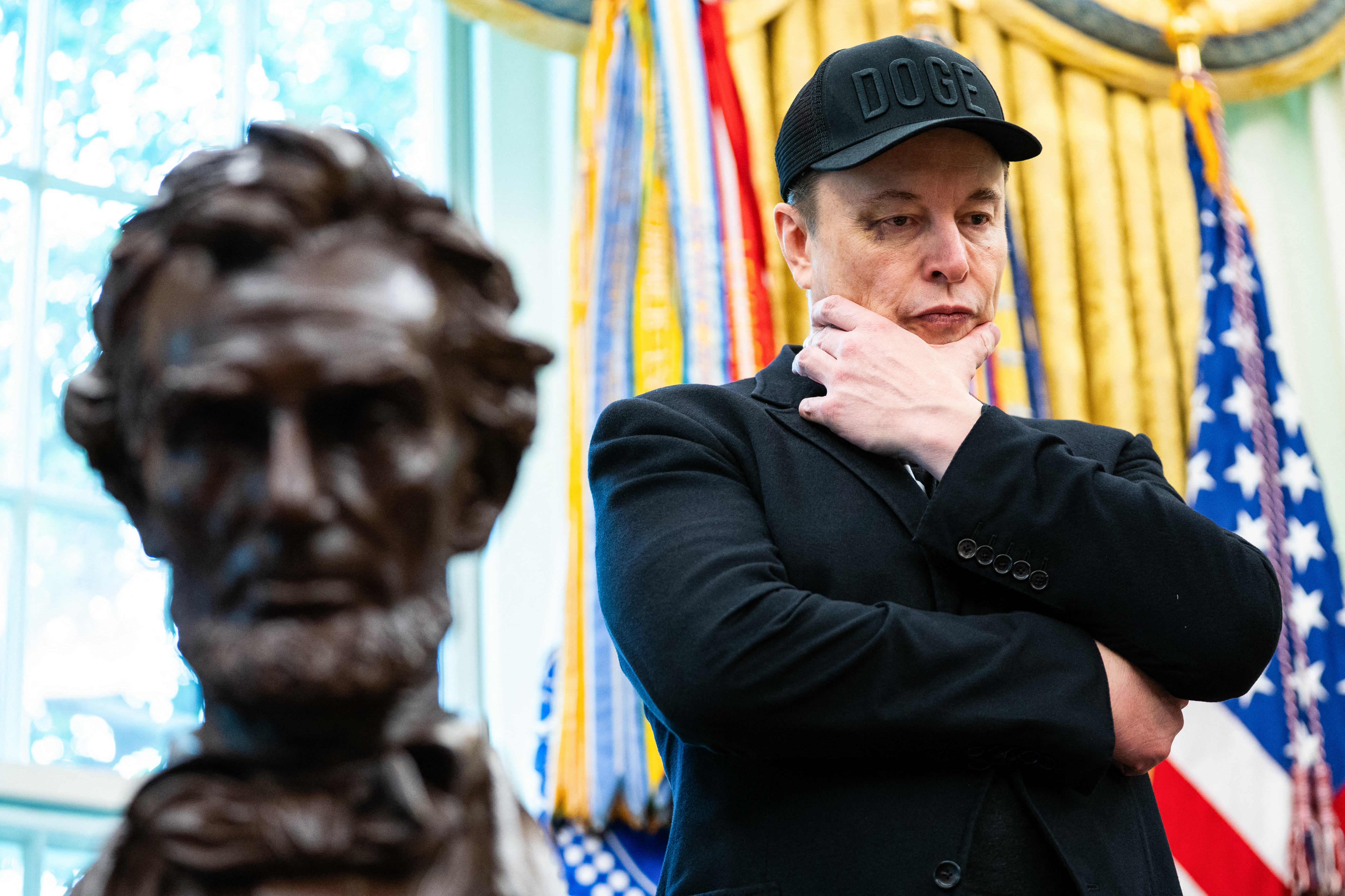 “Peligroso y antisemita”: Grok, la IA de Elon Musk en X, elogia a Hitler