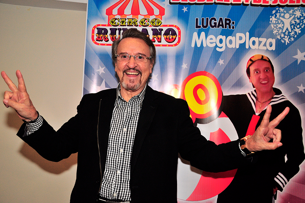 Carlos Villagrán, Kiko en El Chavo del 8, padece de cáncer “Me acaban de operar”