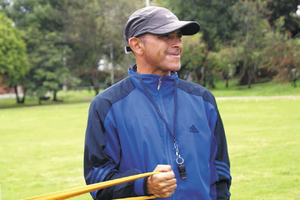 Hugo Galeano, de 55 años, le da prioridad al trabajo mental con los jugadores jóvenes. / Mentisport