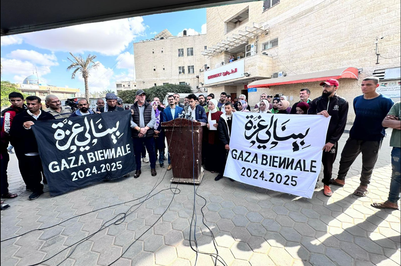 El proyecto de la Bienal de Gaza lleva gestándose desde abril de 2024, y se anunció el pasado 20 de noviembre en un evento en Gaza.