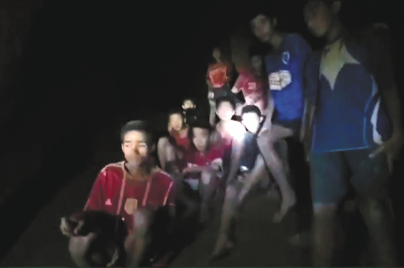 Las alternativas de rescate de los 12 niños atrapados en Tailandia