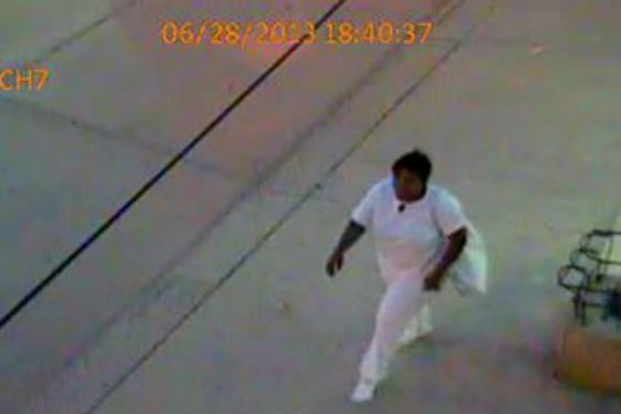 $10 millones por información sobre mujer que se robó un bebé