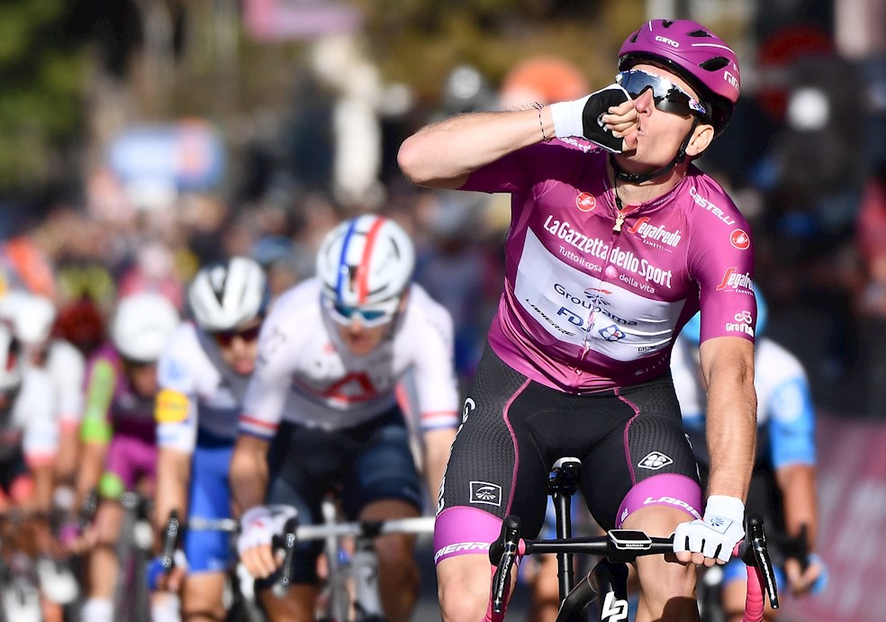 Cuatro y contando: Arnaud Démare ganó la etapa 11 del Giro de Italia 2020
