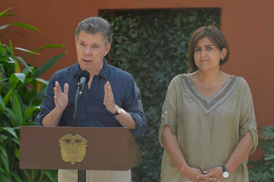 Santos calificó de “filtraciones irresponsables” lo que se ha conocido de la reforma tributaria