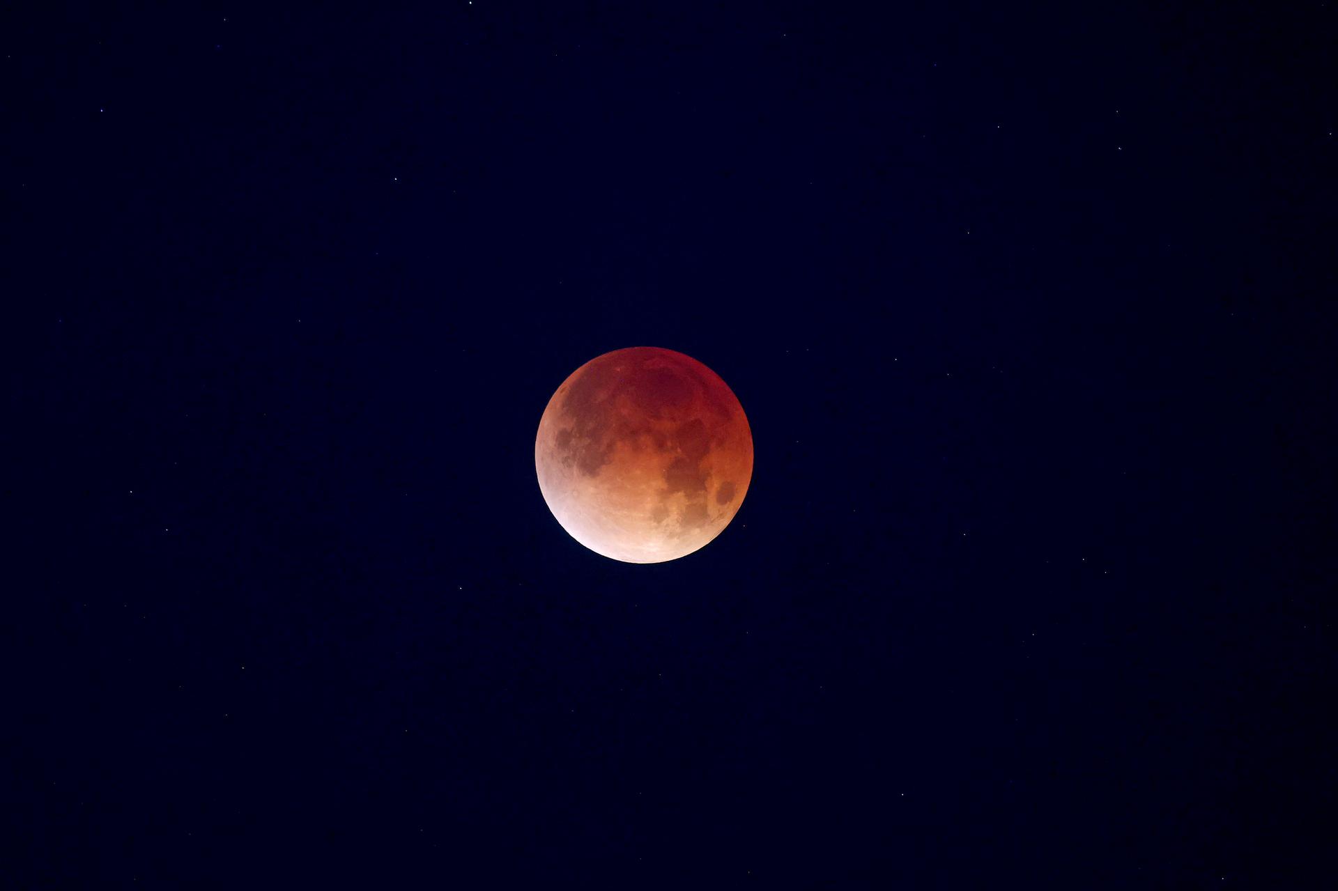 En vídeo: así se vio el eclipse lunar de esta semana desde las instalaciones de la NASA
