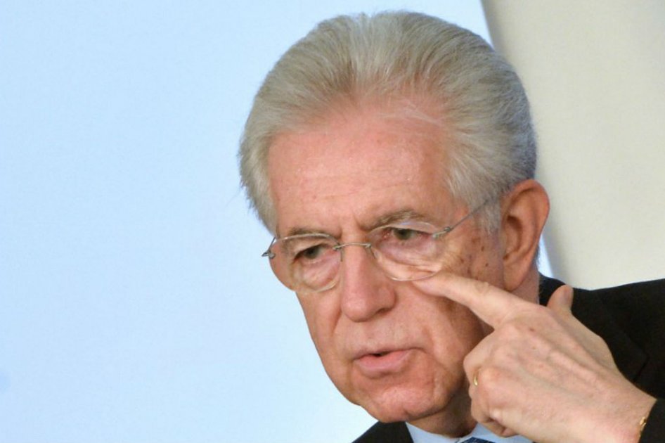 Monti ataca a Berlusconi y el «Cavaliere» replica
