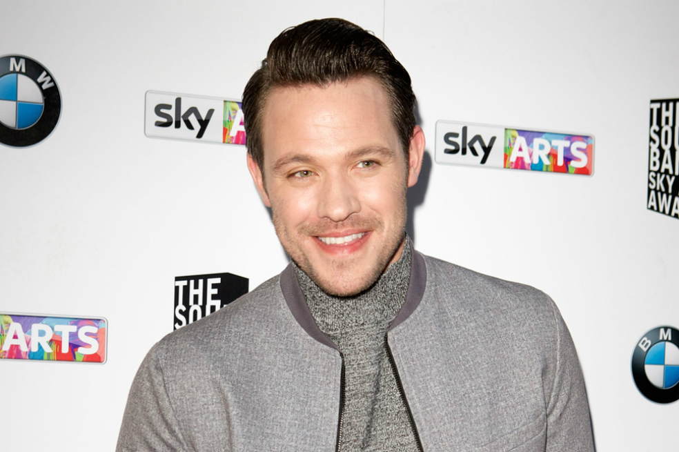 Will Young vende sus dos premios BRIT para ayudar a un refugio de animales