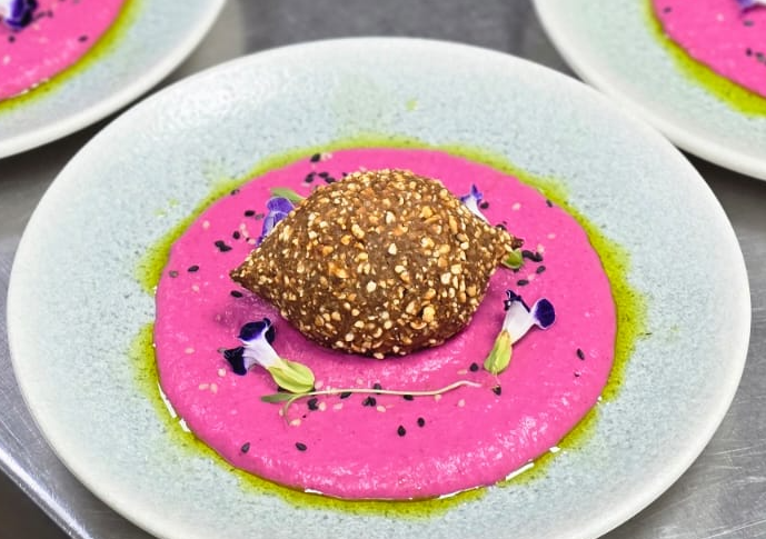 Así es la comida caribeña árabe que ofrece esta chef en una cocina oculta en Cartagena
