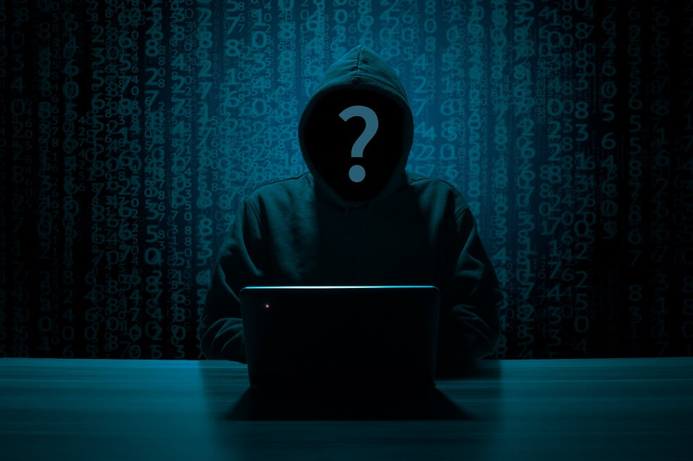 ¿Cómo unos ciberdelincuentes robaron el número de teléfono de 2.800 policías?