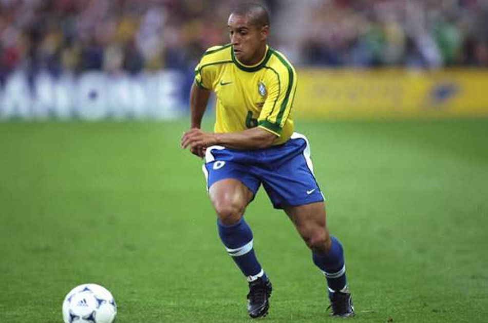 Soy el único que le pega al balón más fuerte que CR7: Roberto Carlos