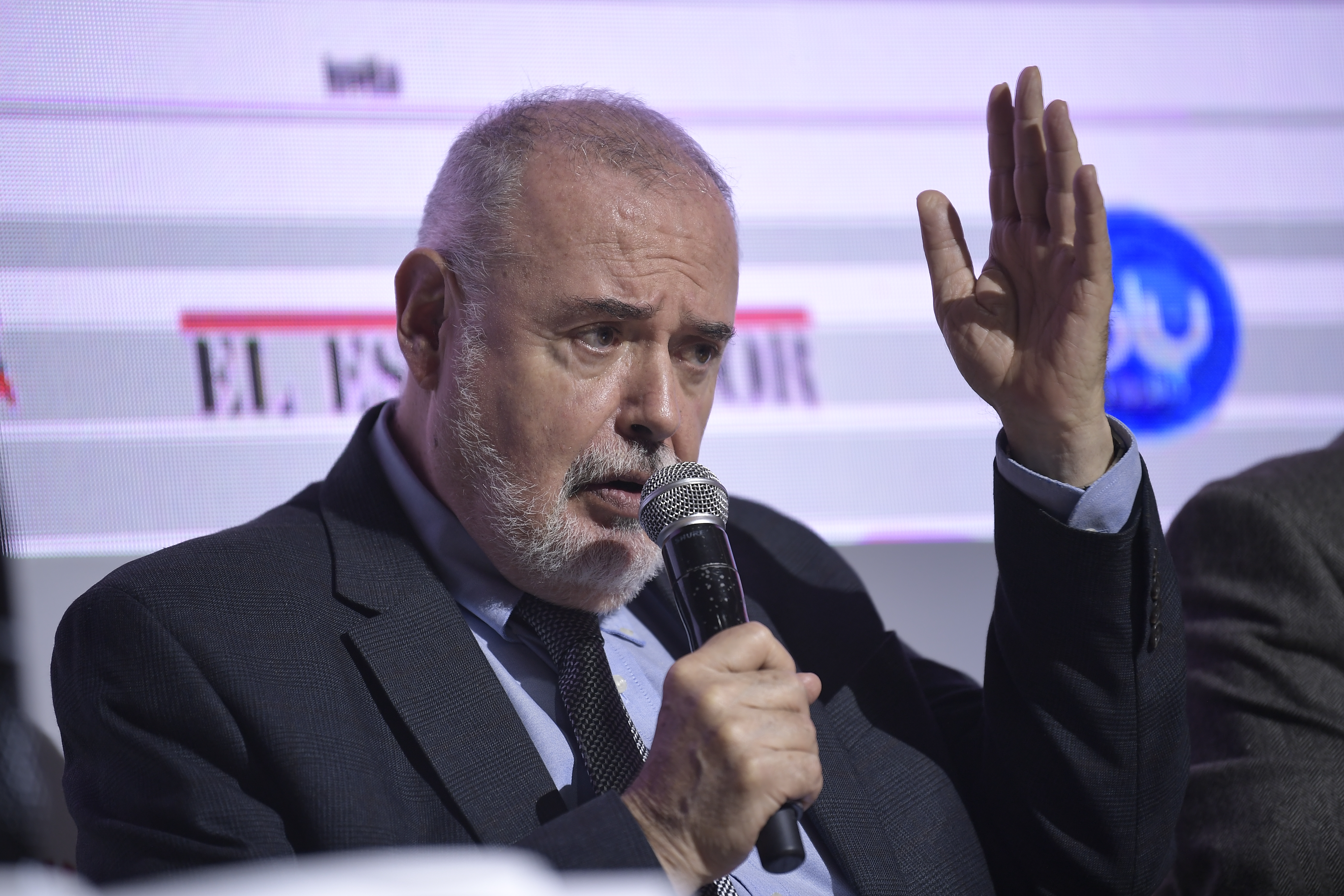 “No soy el candidato del uribismo”: Gilberto Tobón