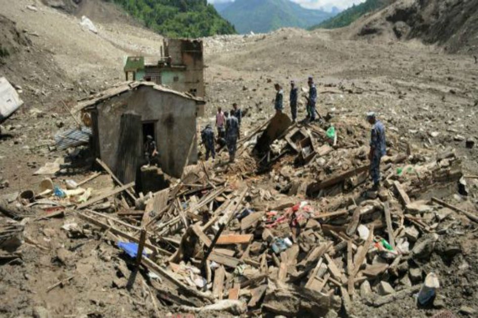 Derrumbe en Nepal / AFP