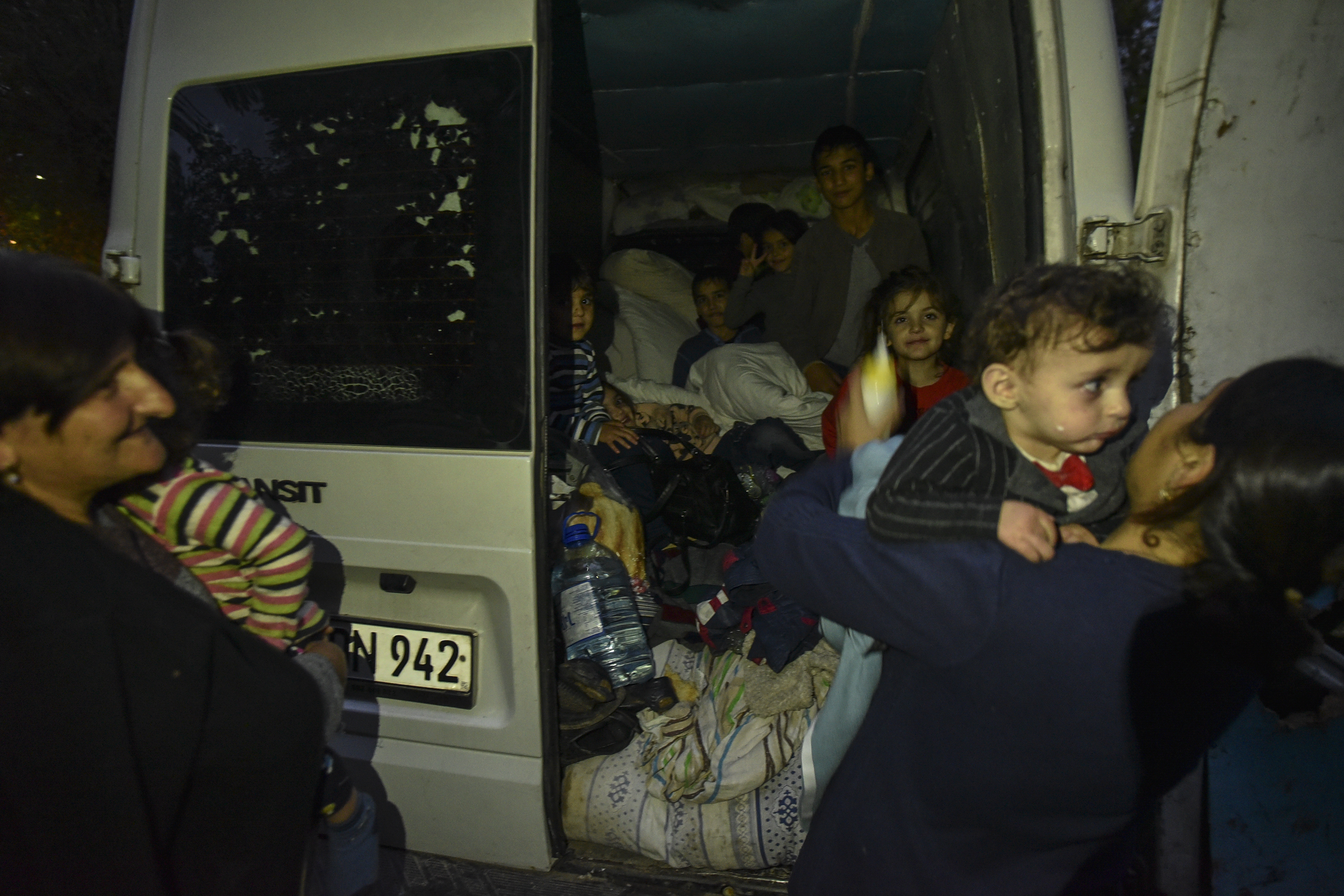 Éxodo hacia Armenia desde Nagorno Karabaj casi supera la mitad de su población
