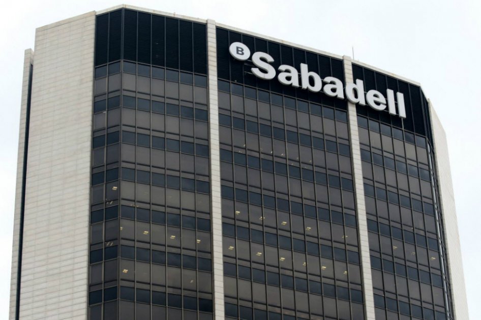 UE autoriza compra de británico TSB por español Sabadell por 2.300 millones de euros
