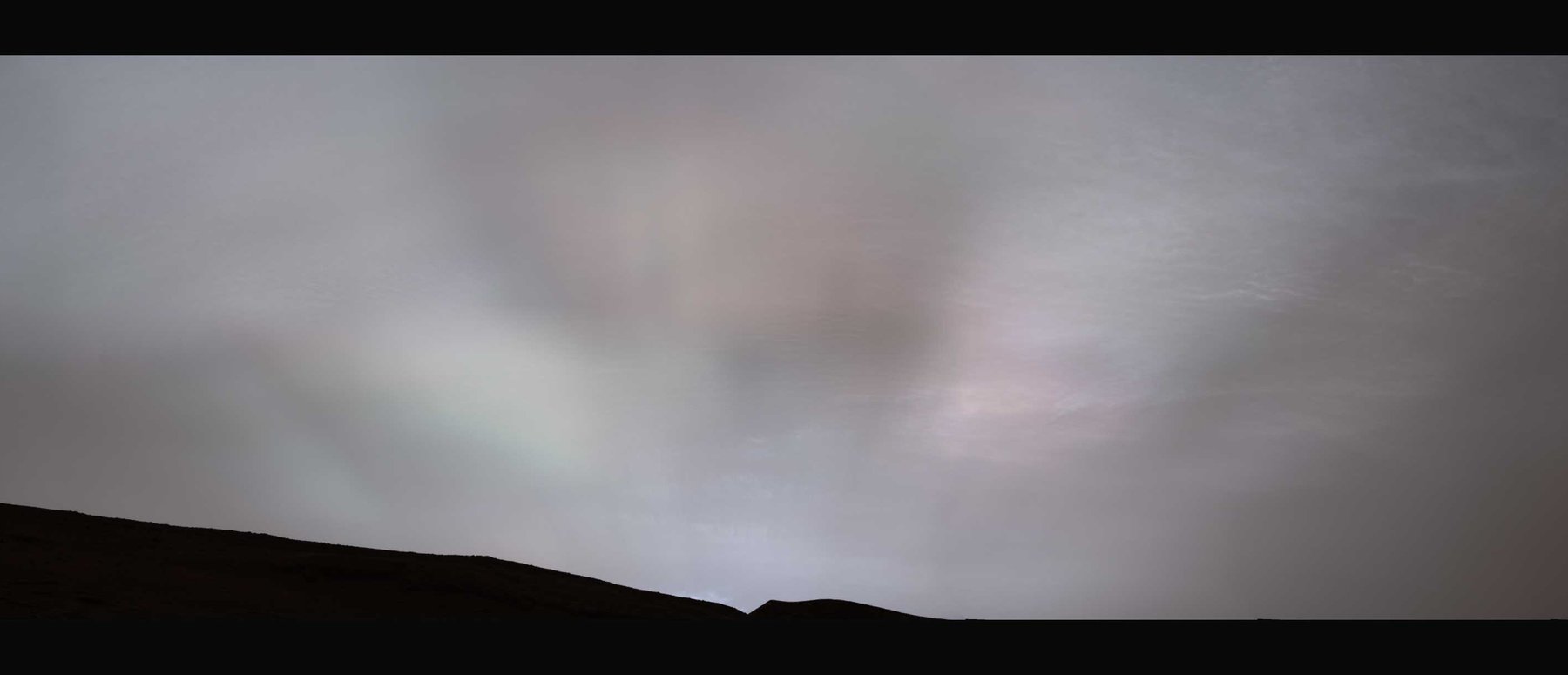 Esta es la imagen de los rayos crepusculares que capturó el Curiosity.