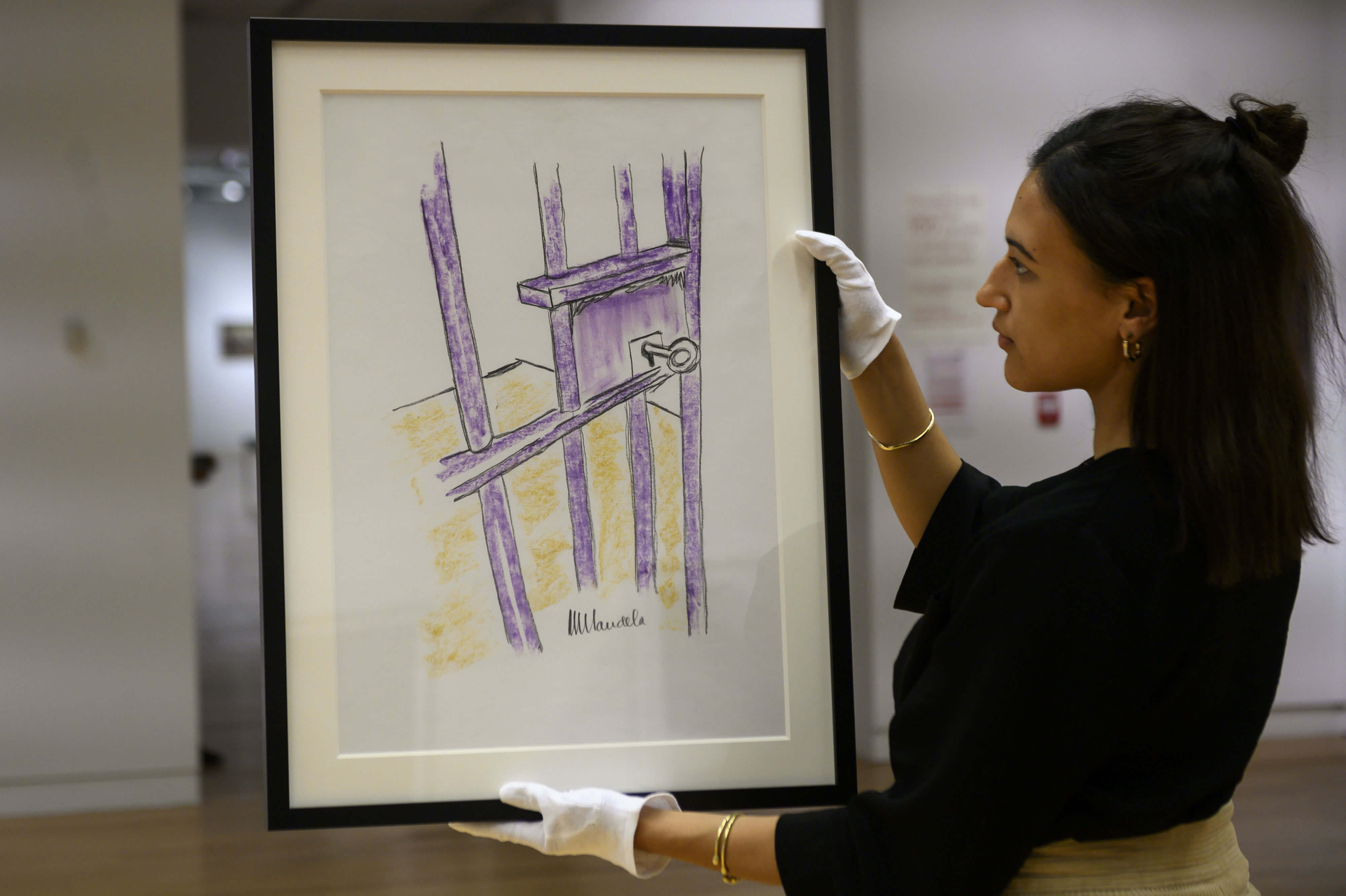 Dibujo obra de Nelson Mandela se subastó por más de US$110.000 en Nueva York