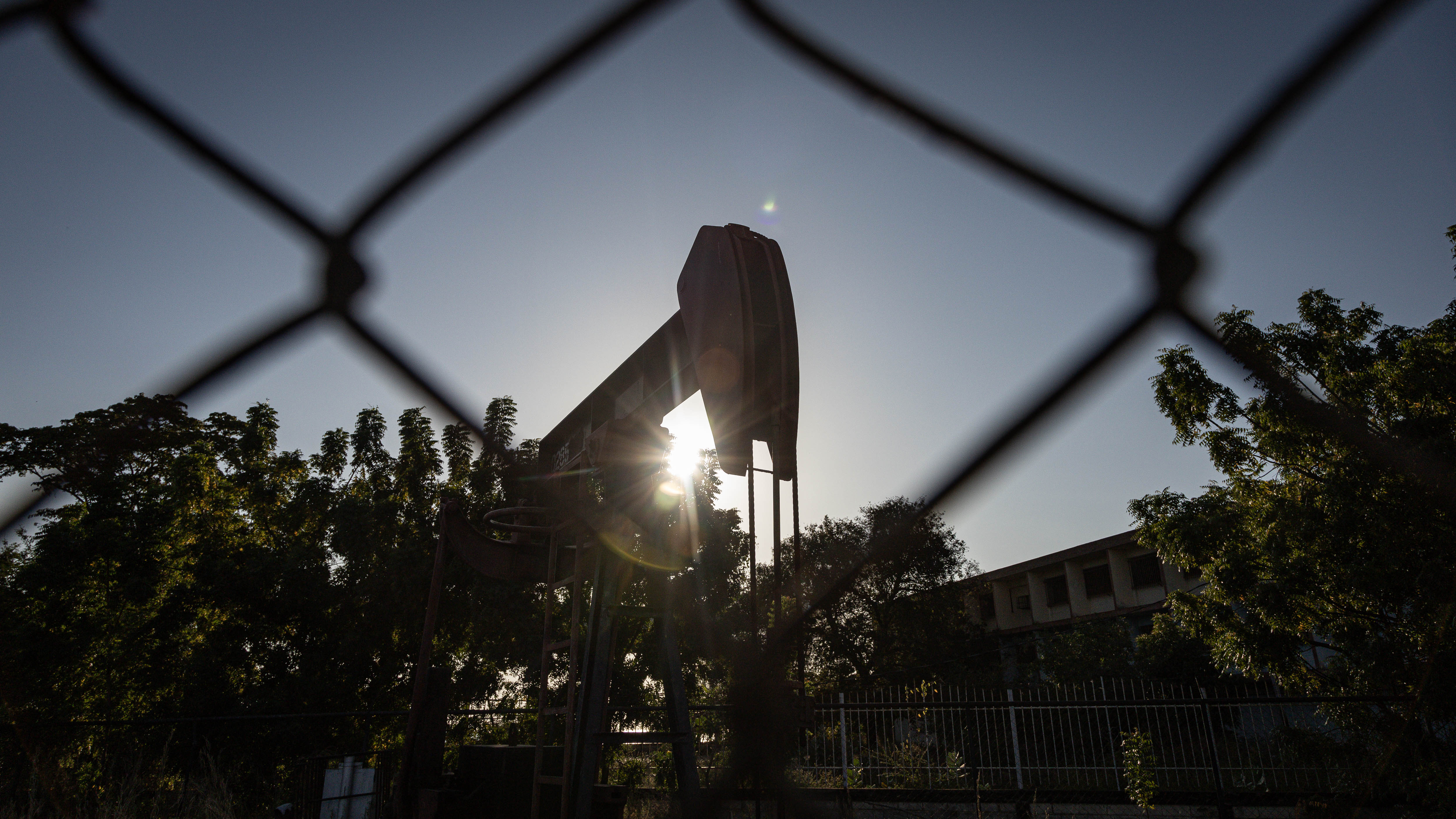 El ranking de las petroleras que más están emitiendo CO2 a la atmósfera