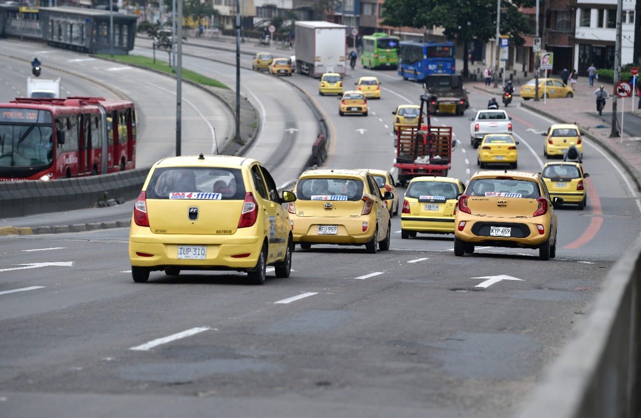 ¡Pilas! Las tarifas de taxi en Bogotá también aumentarán este 2023